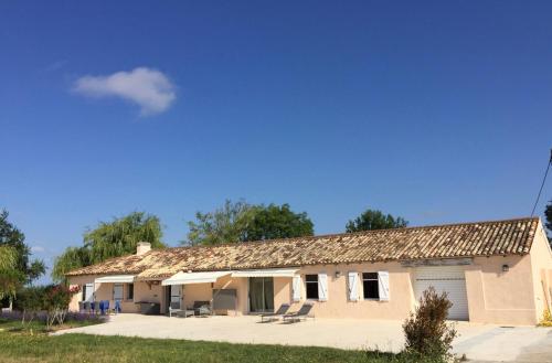 La Sainte Agnante et ses Roselieres gîte à louer Saint-Thomas-de-Conac