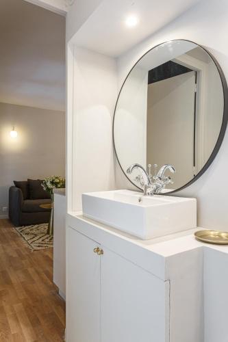 Louvre Rivoli - image 11