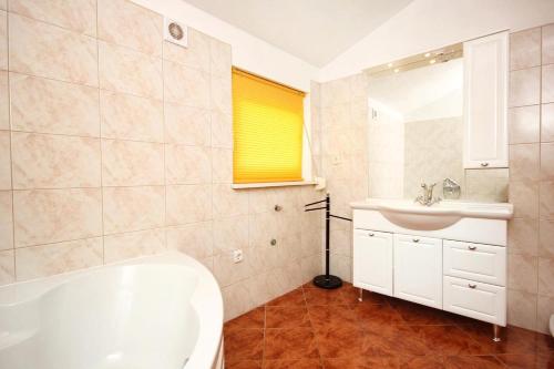 Apartments by the sea Cove Vrbovica bay - Vrbovica (Korcula) - 4452 - main image