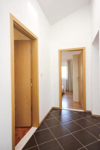 Apartments by the sea Cove Vrbovica bay - Vrbovica (Korcula) - 4452 - image 8