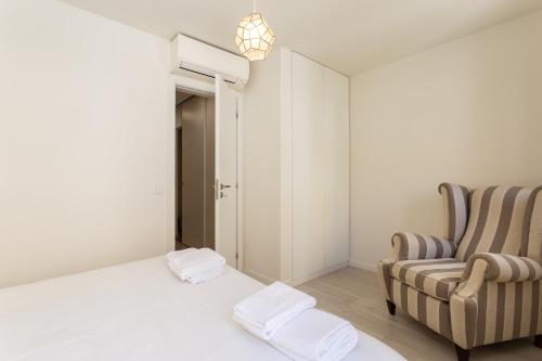 Apartment Martim Moniz - Tram 28 - image 12