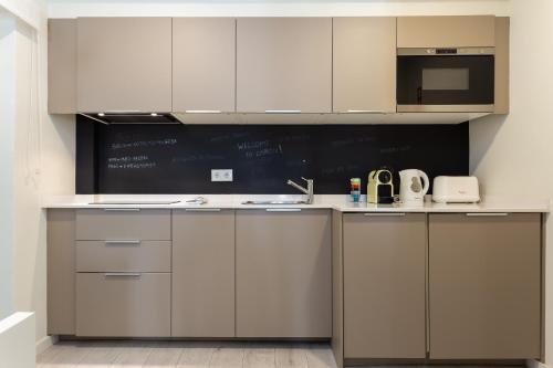 Apartment Martim Moniz - Tram 28 - image 10
