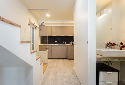 Apartment Martim Moniz - Tram 28 - image 7