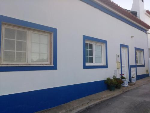  Casa dos Rosas in 7570-618 Melides