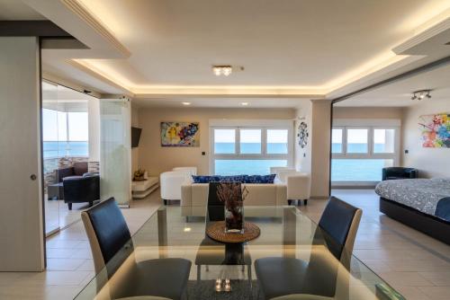 Royal Executive Suite, Malaga