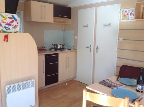 2 bedrooms, 4 beds