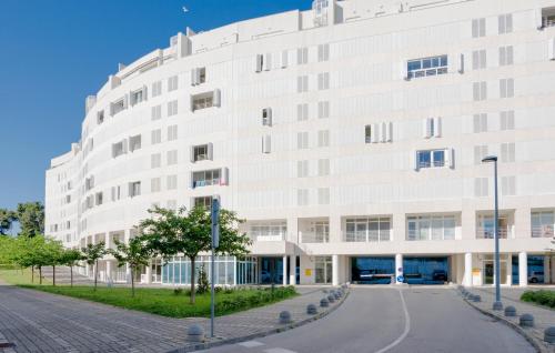 Sky & Sun Luxury Rooms with private parking in the garage, Zadar (photo 7)