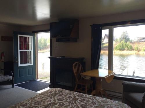 Sauble River Marina and Lodge Resort Canada