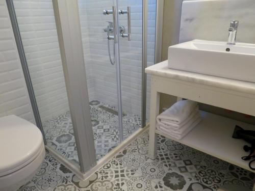 Hotel Kalehan - image 8