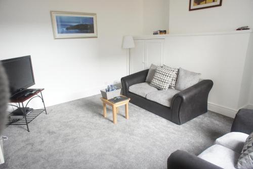 Flat 2 Opposite travel lodge colwyn bay