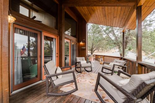 High Loop 5 Bedrooms Wood Fireplace Hot Tub Grill Pool Table Sleep 12 New Mexico