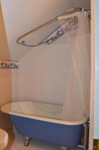 Bugaboo Cottages Bugaboo Cottages