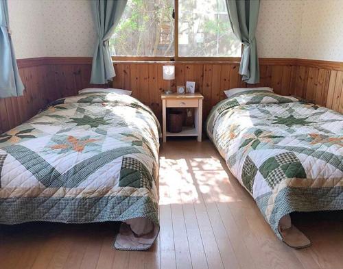 Guest House Chaconne Karuizawa Stop at Guesthouse Chaconne Karuizawa to discover the wonders of Karuizawa. Both business travelers and tourists can enjoy the propertys facilities and services. Service-minded staff will welcome and