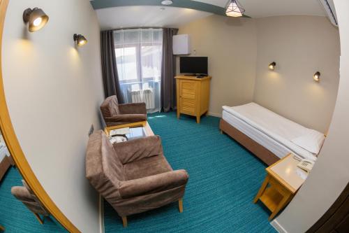 Anastasia Hotel - image 7