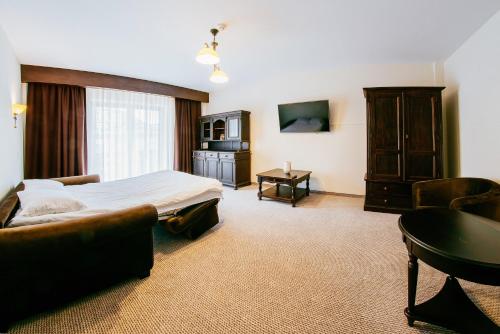 Piatra Pinului Ski & Spa, Partestii De Sus