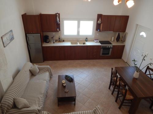 Loft House by the Sea!! in Kofinas