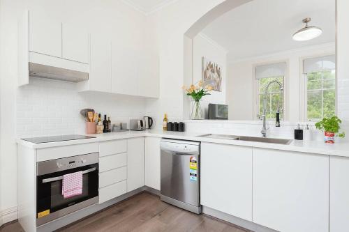 STUNNING SYDNEY HOME 4 - main image