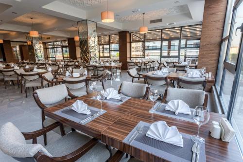 Ristorante, Shimall Deluxe Hotel in Gaziantep