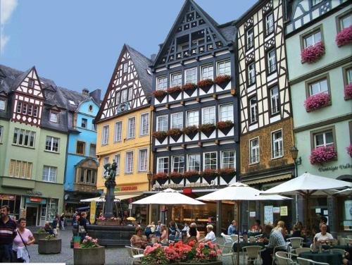 Living Above The Roofs Of Cochem - image 12