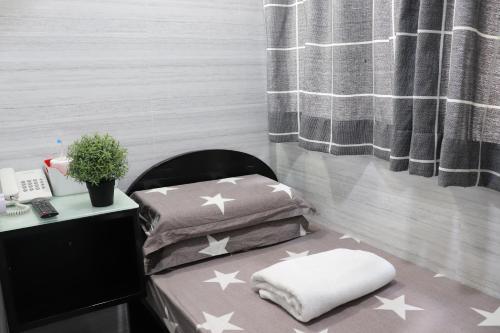 Deluxe Single Room image 4