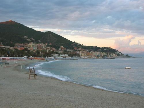 Quiete ad un passo dal mare - Apartment - Albisola Superiore