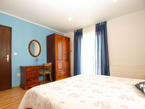 Apartment image 7
