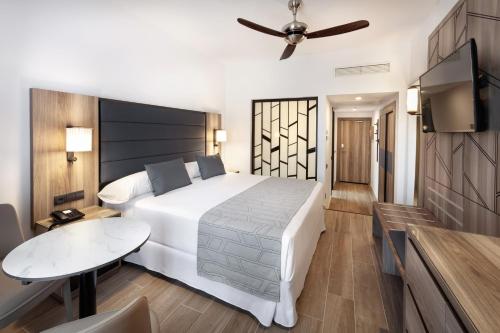 Hotel Riu Palace Oasis - image 8
