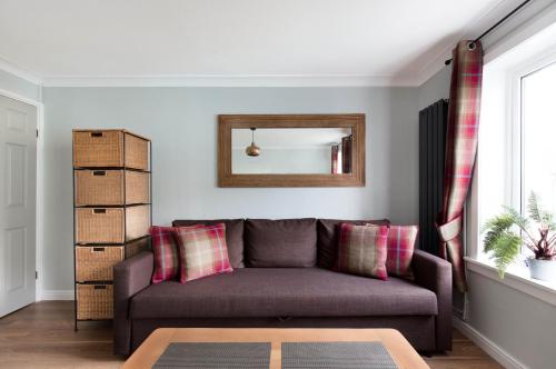 Holyrood Skyline Apartment - image 11