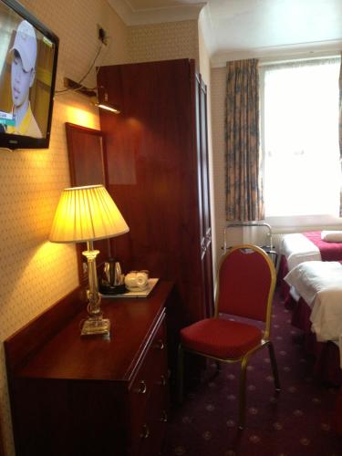 Avon Hotel – London