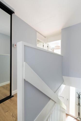 Holyrood Skyline Apartment - image 3