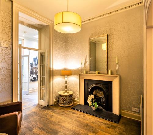 The Sumner Hotel - image 13