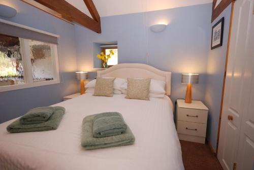 Bowgie at Trewerry Cottages - Away from it all, close to everywhere in Newlyn