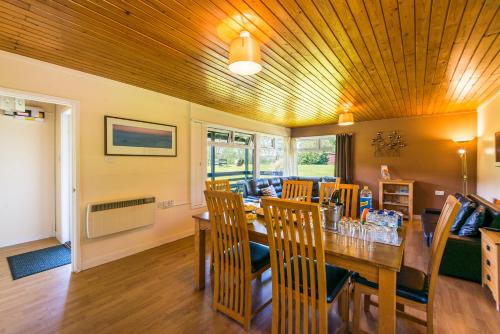 Logierait Pine Lodges - image 3
