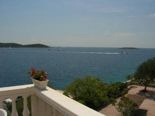 Apartment In Sevid With Seaview, Terrace, Wifi (4746-2)