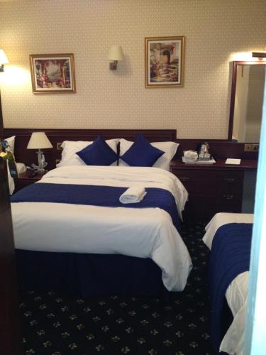 room detail thumbnail 0
