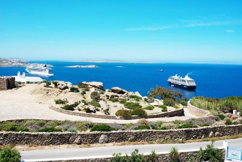  Mykonos Petra Suites & Rooms in Mykonos Stadt