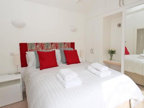 Cot Valley Cottage - image 2