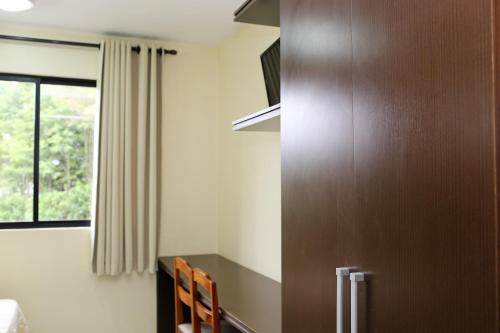 3 twin beds
