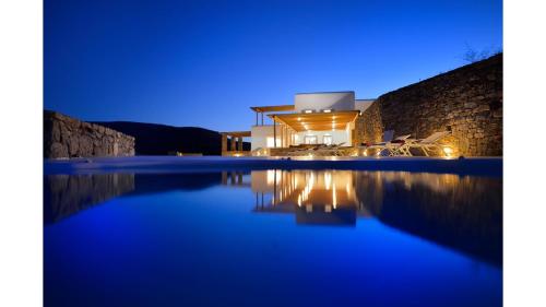  Master Villa Complex 13 Bedrooms in Mykonos Stadt