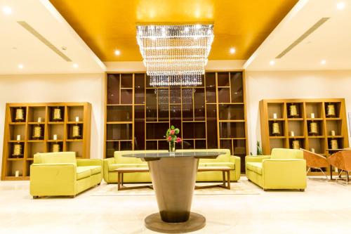 Lobby, Vivanta Chitwan, Bharatpur in Chitwan