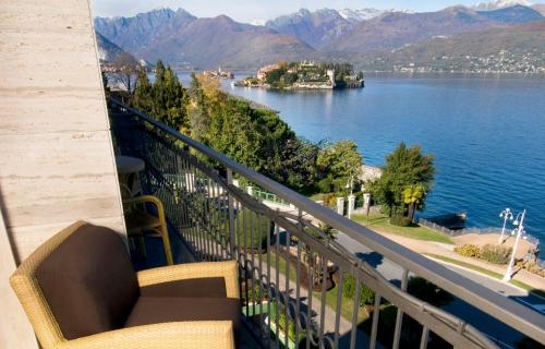 Senior Suite with Lake View