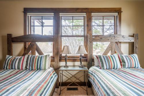 Rainbow Point Sabo Cabin - image 10