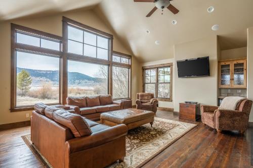 Rainbow Point Sabo Cabin - image 5