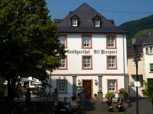 Hotel Cafe Alt-Piesport 600m von Piesport entfernt
