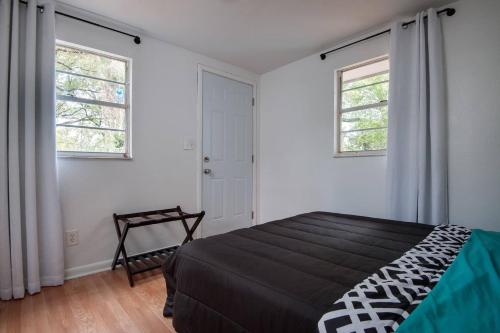 **TAMPA URBAN CONVENIENCE **