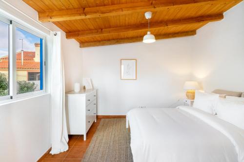 WHome | Comporta Family Beach House in Carcavelos