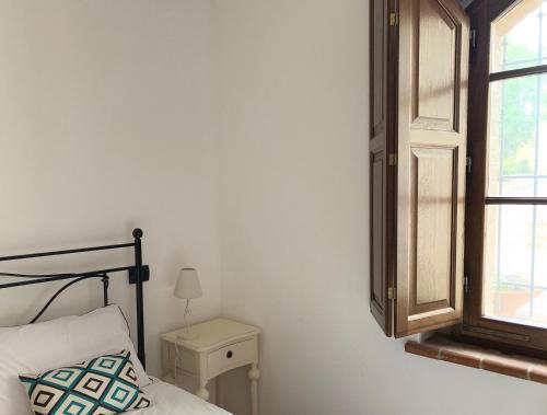 1 queen bed, 1 twin bed, 1 sofa bed