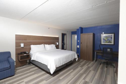 Holiday Inn Express Hotel & Suites Tempe, an IHG Hotel