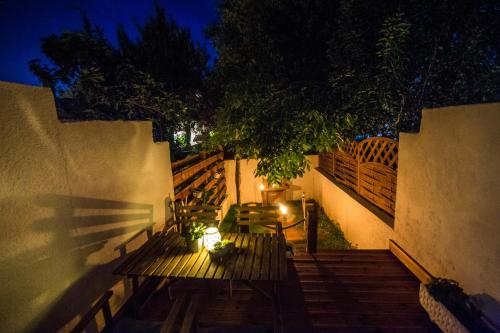 Apartment - Split Level image 3