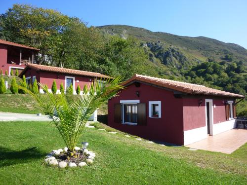  Apartamentos de Montaña La Xana Vieia - Jara -, Pension in Llerandi